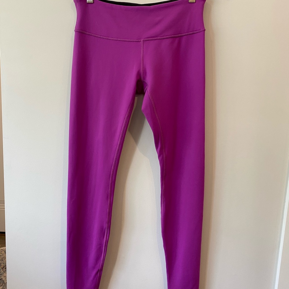 Lululemon reversible Wunder Under Leggings Size 8